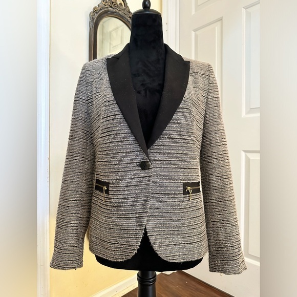 Zara Basic Tweed Blazer - Picture 1 of 6